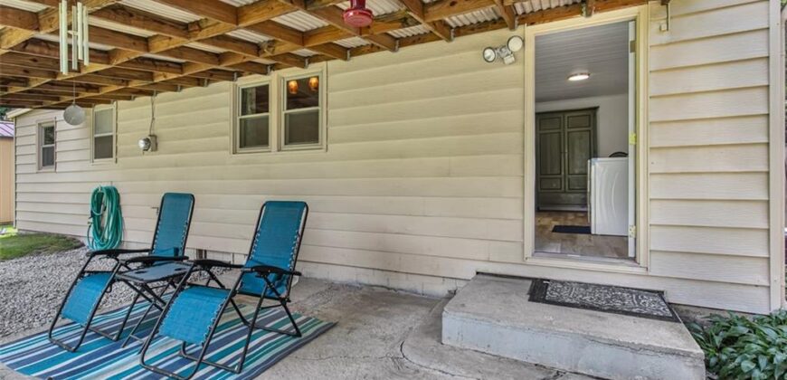 405 Hardwicke Avenue, Birmingham, MO 64161