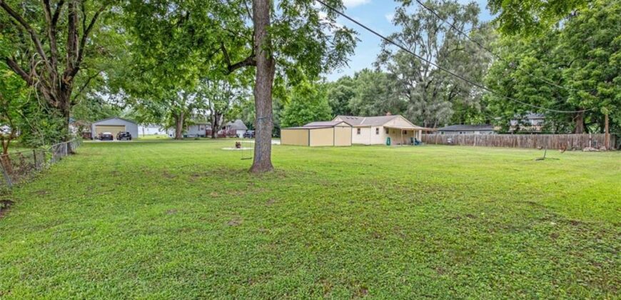 405 Hardwicke Avenue, Birmingham, MO 64161
