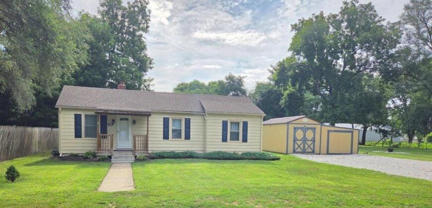 405 Hardwicke Avenue, Birmingham, MO 64161