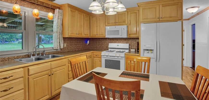 405 Hardwicke Avenue, Birmingham, MO 64161