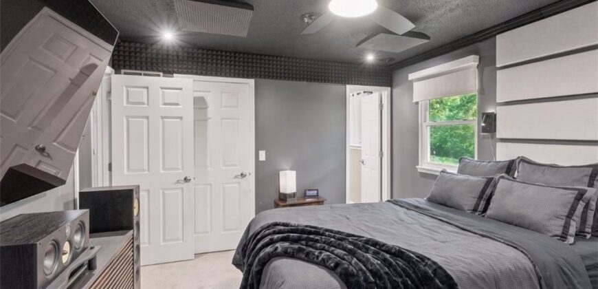 6493 Delta Avenue, Kansas City, MO 64151