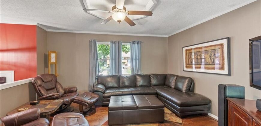 6493 Delta Avenue, Kansas City, MO 64151