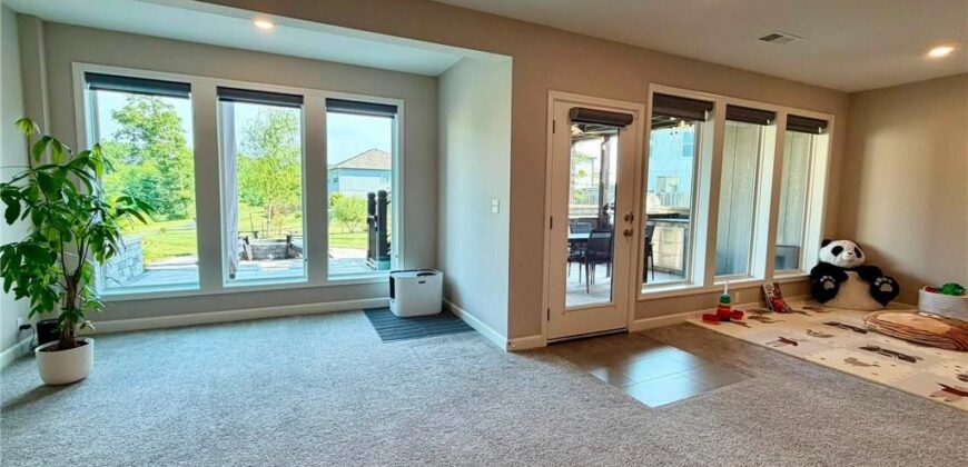 6708 NW 105th Street, Kansas City, MO 64154