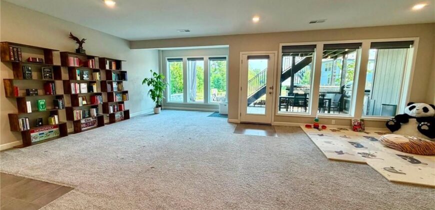 6708 NW 105th Street, Kansas City, MO 64154