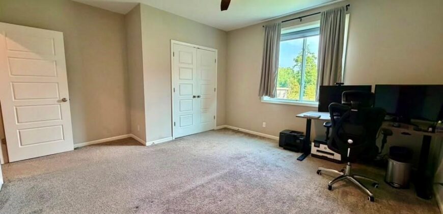 6708 NW 105th Street, Kansas City, MO 64154