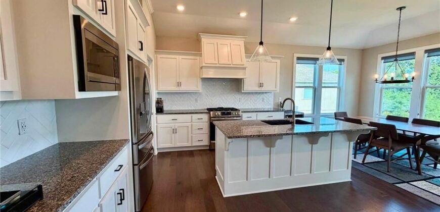 6708 NW 105th Street, Kansas City, MO 64154