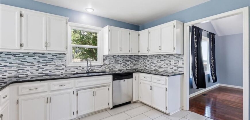 10304 NW 85th Court, Kansas City, MO 64153