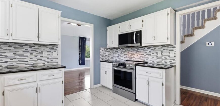 10304 NW 85th Court, Kansas City, MO 64153
