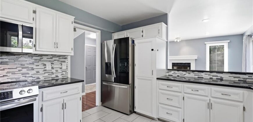10304 NW 85th Court, Kansas City, MO 64153