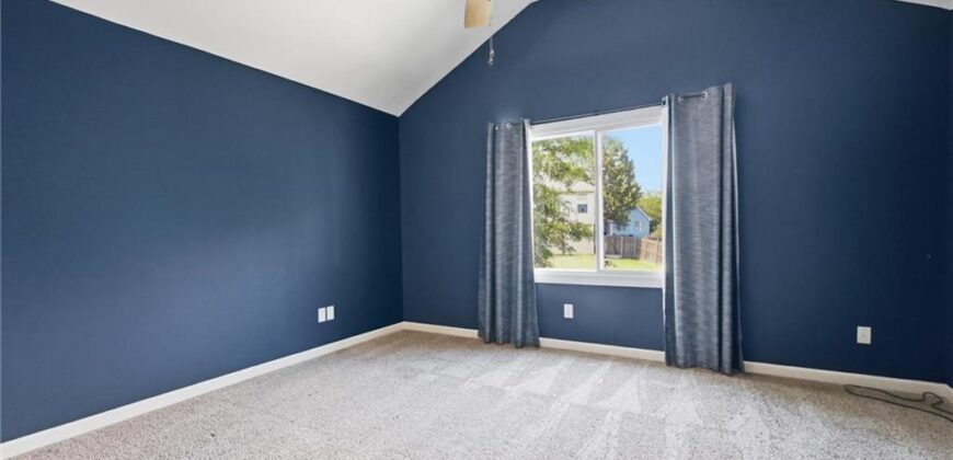 10304 NW 85th Court, Kansas City, MO 64153