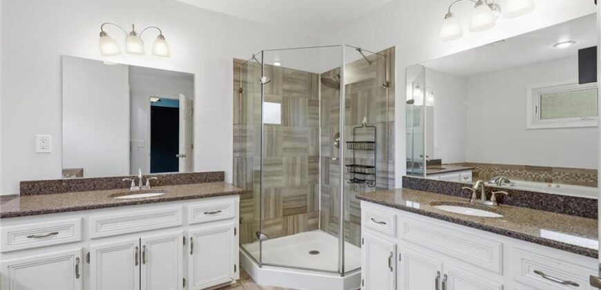 10304 NW 85th Court, Kansas City, MO 64153