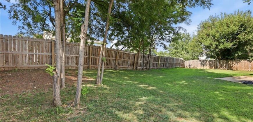 10304 NW 85th Court, Kansas City, MO 64153