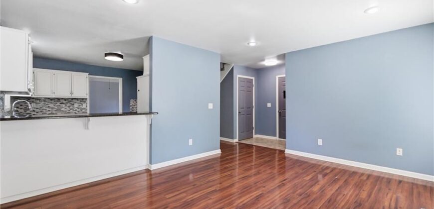 10304 NW 85th Court, Kansas City, MO 64153