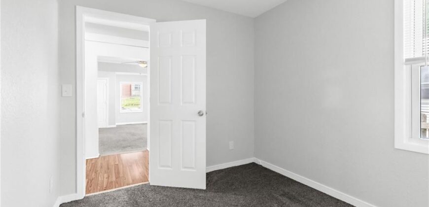 8205 Rose Street, Pleasant Valley, MO 64068