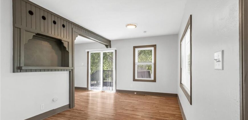 8205 Rose Street, Pleasant Valley, MO 64068