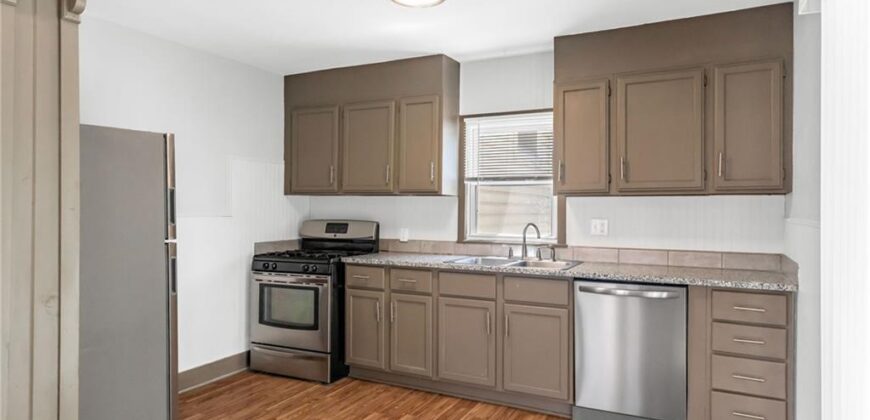 8205 Rose Street, Pleasant Valley, MO 64068