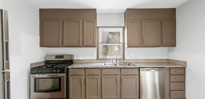 8205 Rose Street, Pleasant Valley, MO 64068
