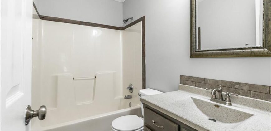 5702 N Highland Avenue, Kansas City, MO 64118