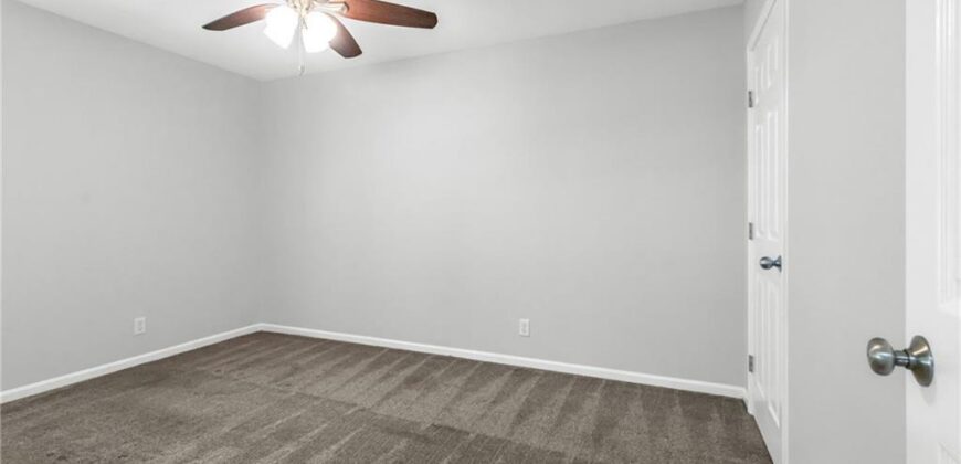 5702 N Highland Avenue, Kansas City, MO 64118
