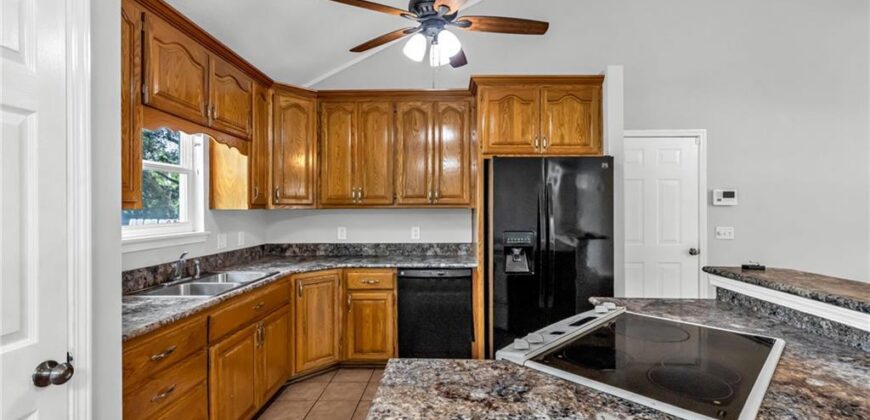 5702 N Highland Avenue, Kansas City, MO 64118