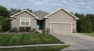 6200 Green Hills Lane, Kansas City, MO 64151