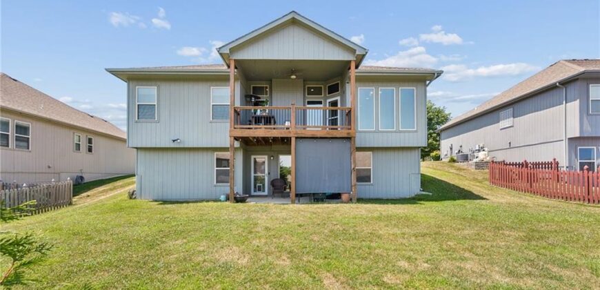 10533 N Randolph Avenue, Kansas City, MO 64157