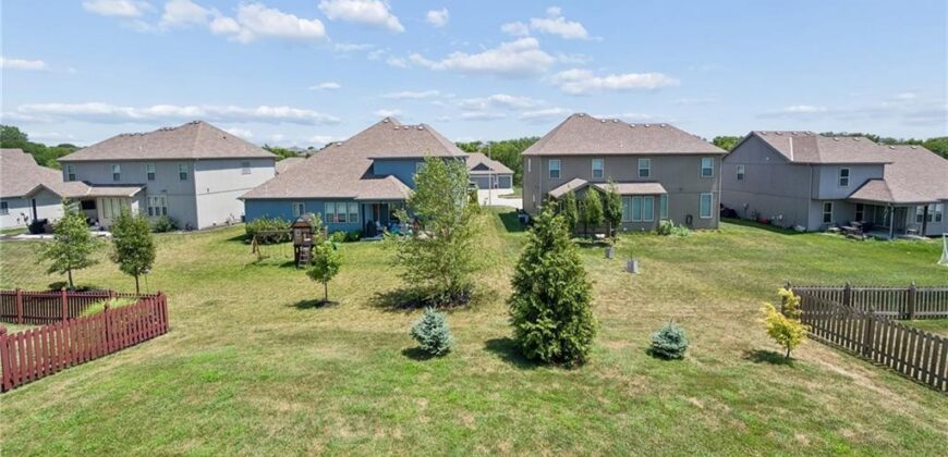 10533 N Randolph Avenue, Kansas City, MO 64157