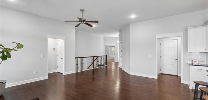 10533 N Randolph Avenue, Kansas City, MO 64157