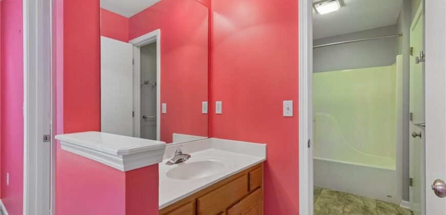 5224 N Main Street, Kansas City, MO 64118
