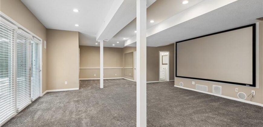 5224 N Main Street, Kansas City, MO 64118