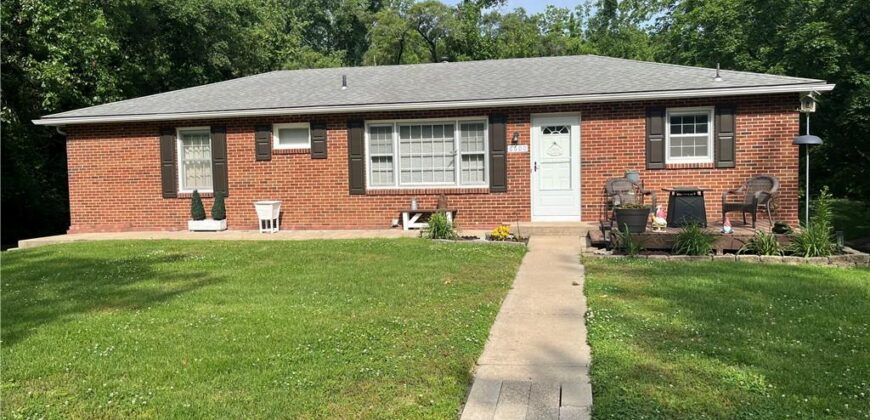 6600 NW Hamer Drive, Kansas City, MO 64118