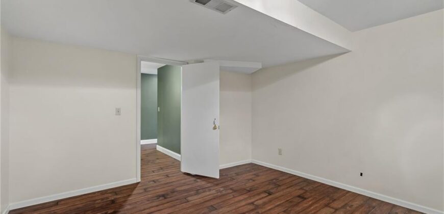 1426 NE 83rd Street, Kansas City, MO 64118
