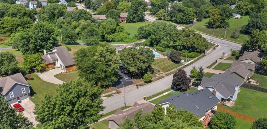 1426 NE 83rd Street, Kansas City, MO 64118