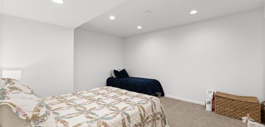 9824 N Overton Street, Kansas City, MO 64157
