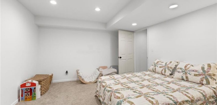 9824 N Overton Street, Kansas City, MO 64157