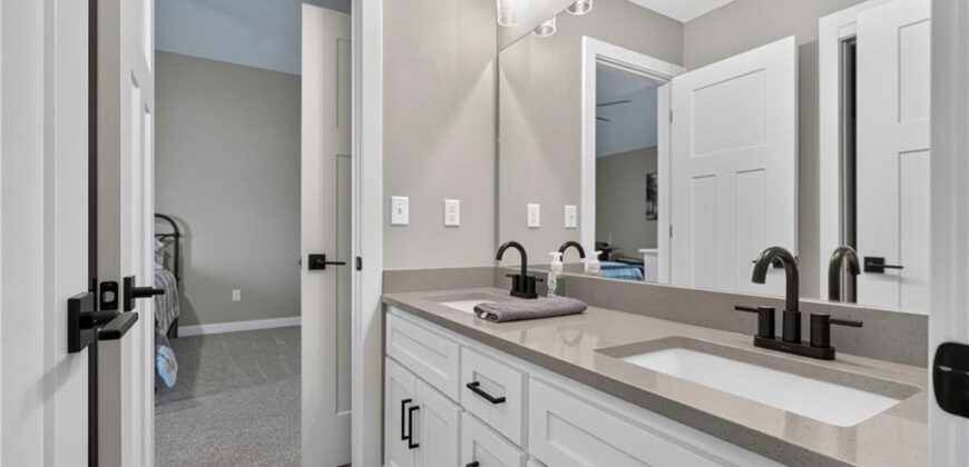 11414 Bluestem Drive, Kearney, MO 64060