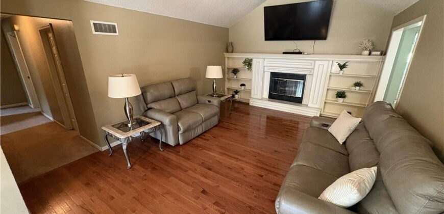 10240 NW 57th Terrace, Parkville, MO 64152