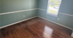 10240 NW 57th Terrace, Parkville, MO 64152