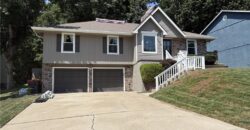 10240 NW 57th Terrace, Parkville, MO 64152