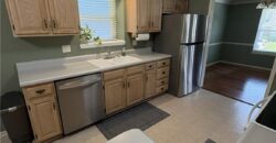 10240 NW 57th Terrace, Parkville, MO 64152