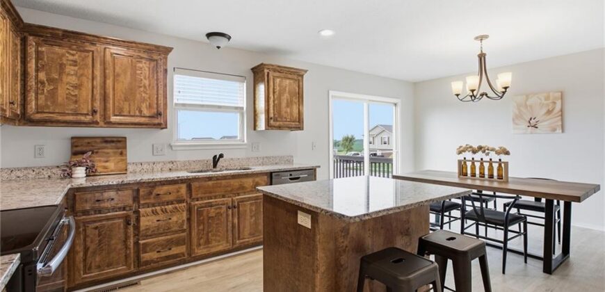 301 NE 192nd Terrace, Smithville, MO 64089