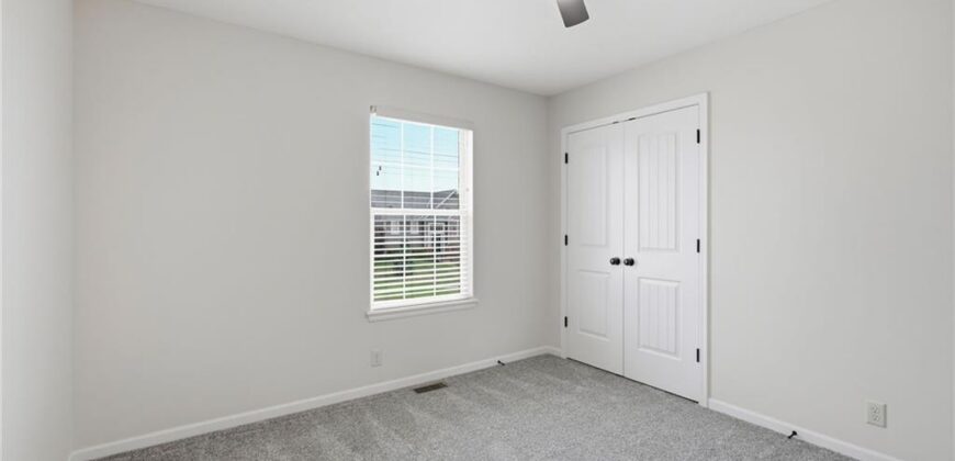 301 NE 192nd Terrace, Smithville, MO 64089