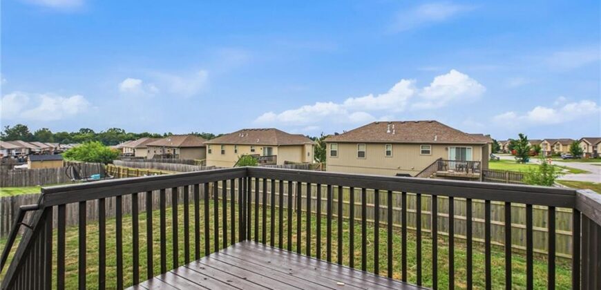 301 NE 192nd Terrace, Smithville, MO 64089