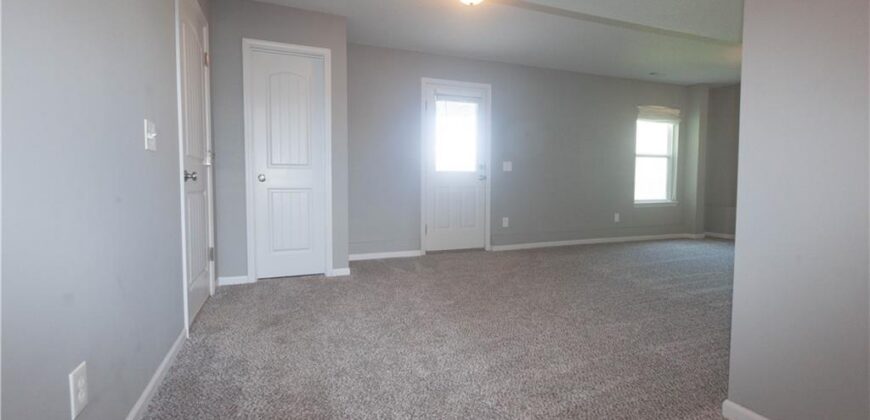 8908 NE 117th Terrace, Kansas City, MO 64157