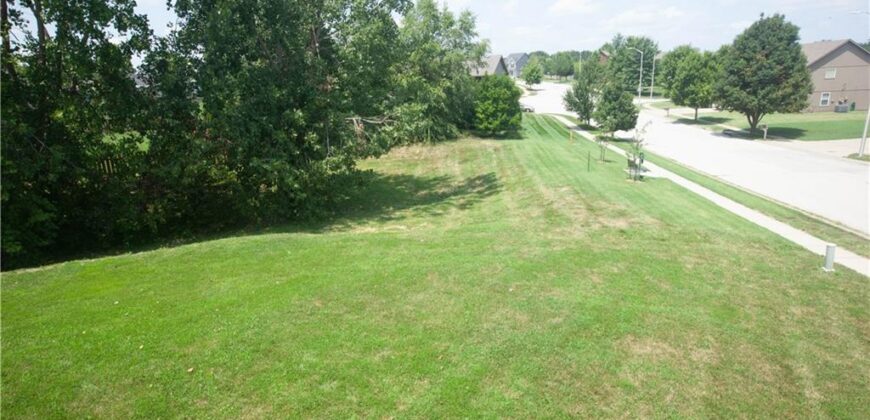 8908 NE 117th Terrace, Kansas City, MO 64157