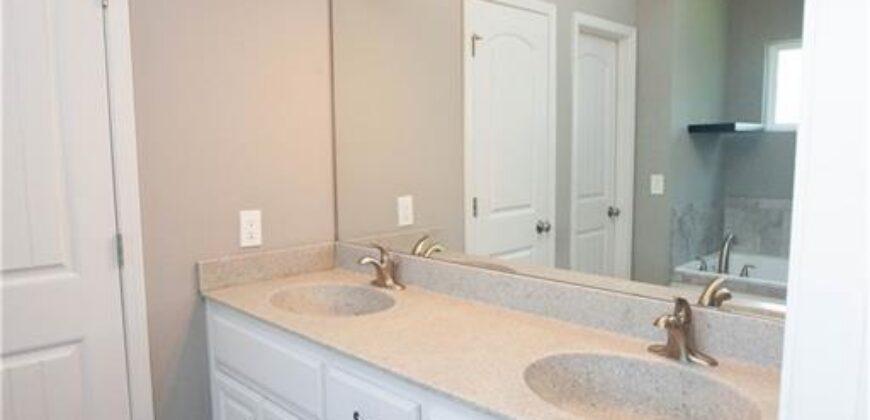 8908 NE 117th Terrace, Kansas City, MO 64157