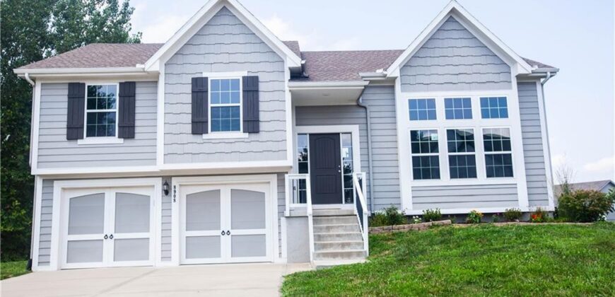 8908 NE 117th Terrace, Kansas City, MO 64157