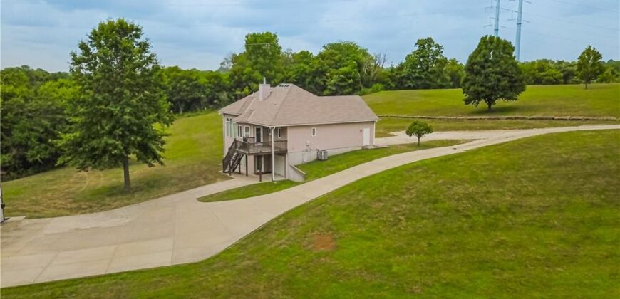 20009 Clinton County Line Road, Holt, MO 64048