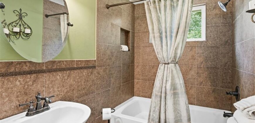 6729 NE Cotter Avenue, Kansas City, MO 64119
