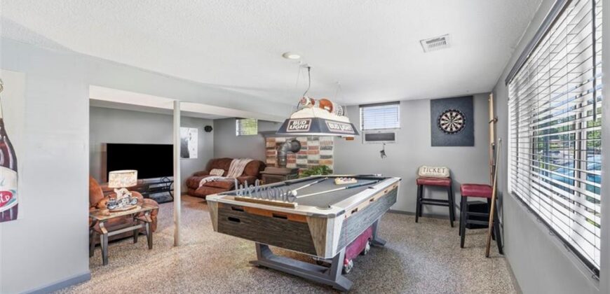 6729 NE Cotter Avenue, Kansas City, MO 64119